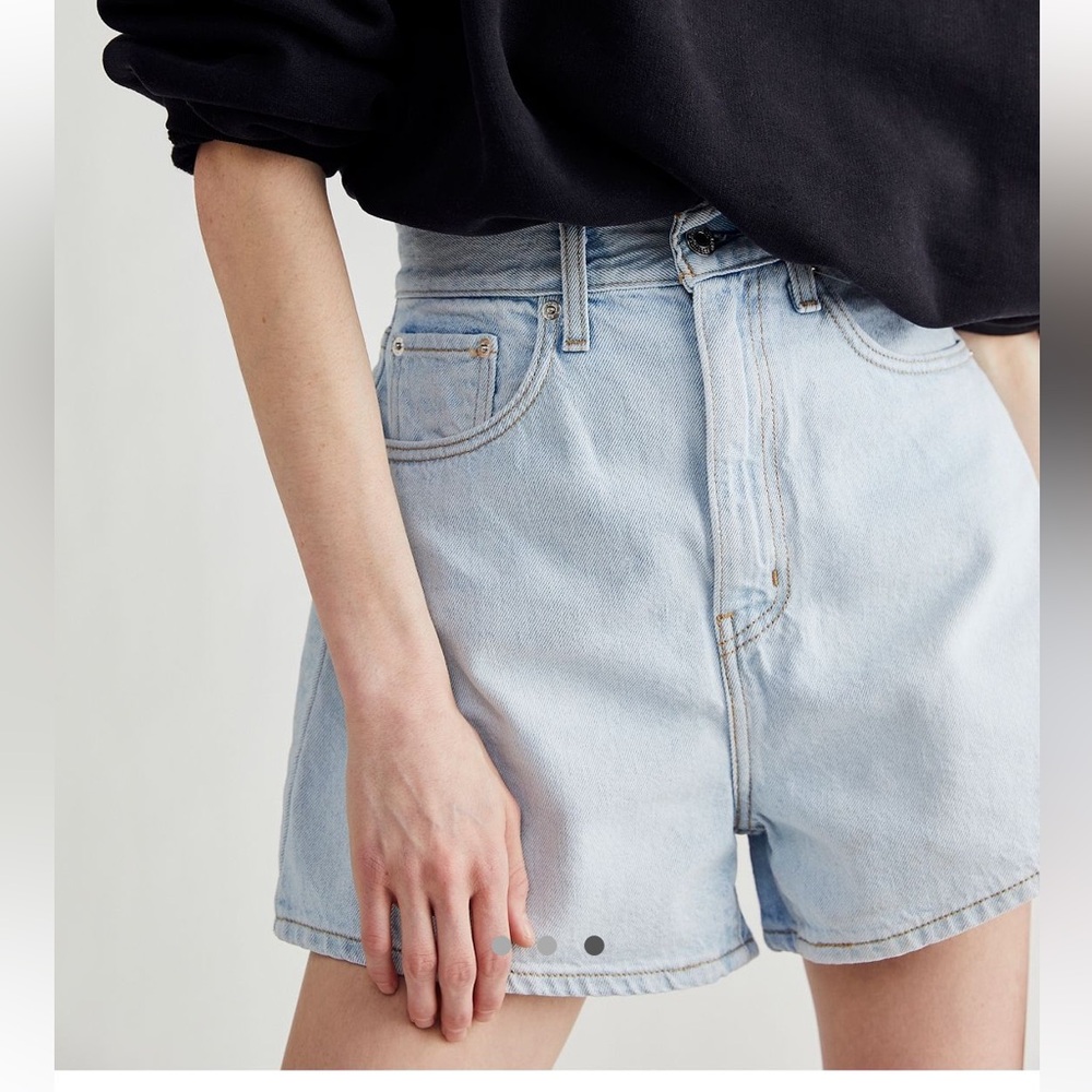 Levi’s High Loose Shorts